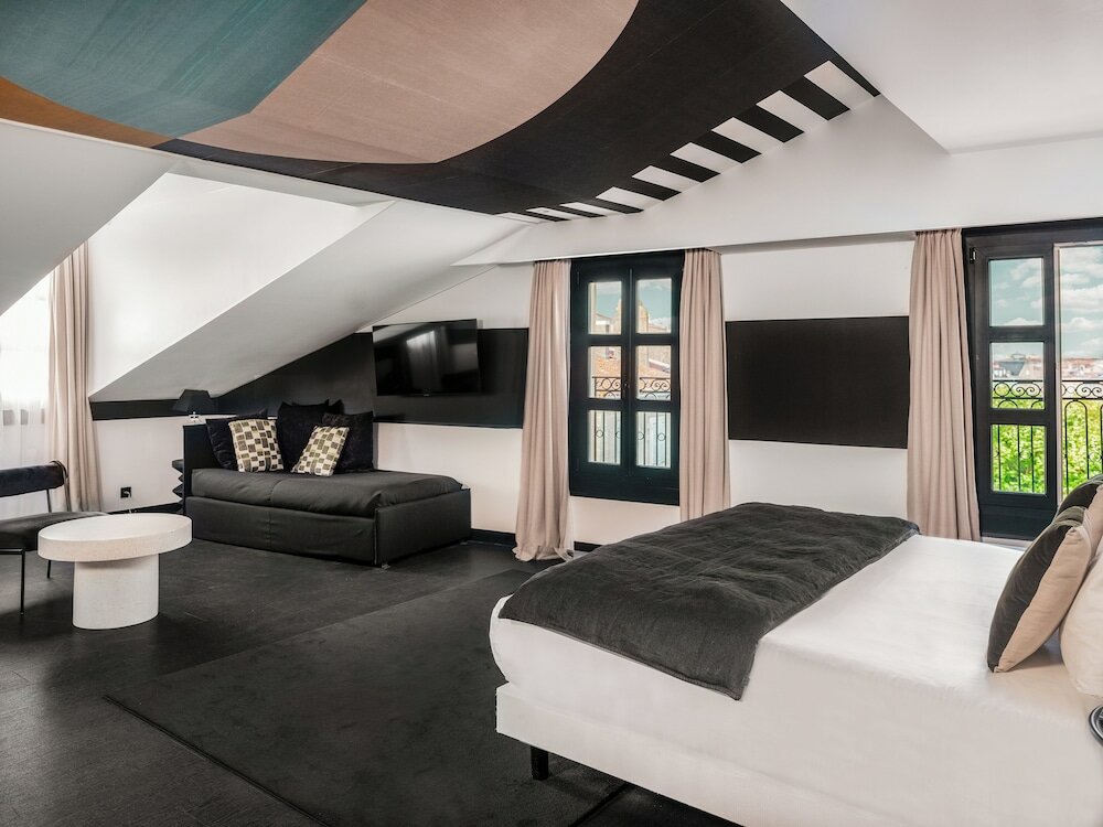 Фото Maisons du Monde Hôtel & Suites La Rochelle