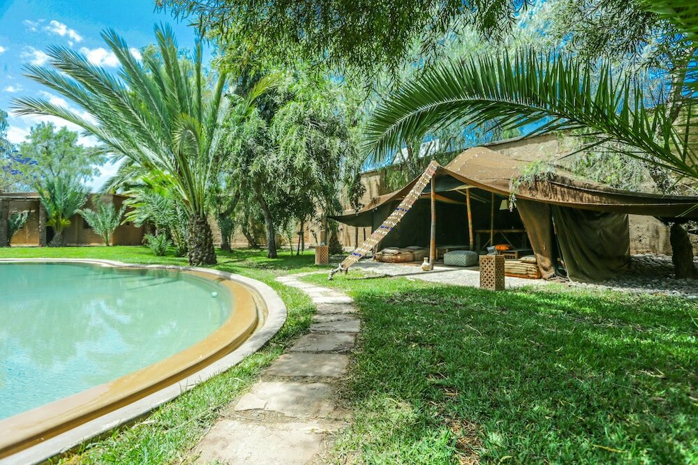 Фото Villa Le Perroquet Bleu