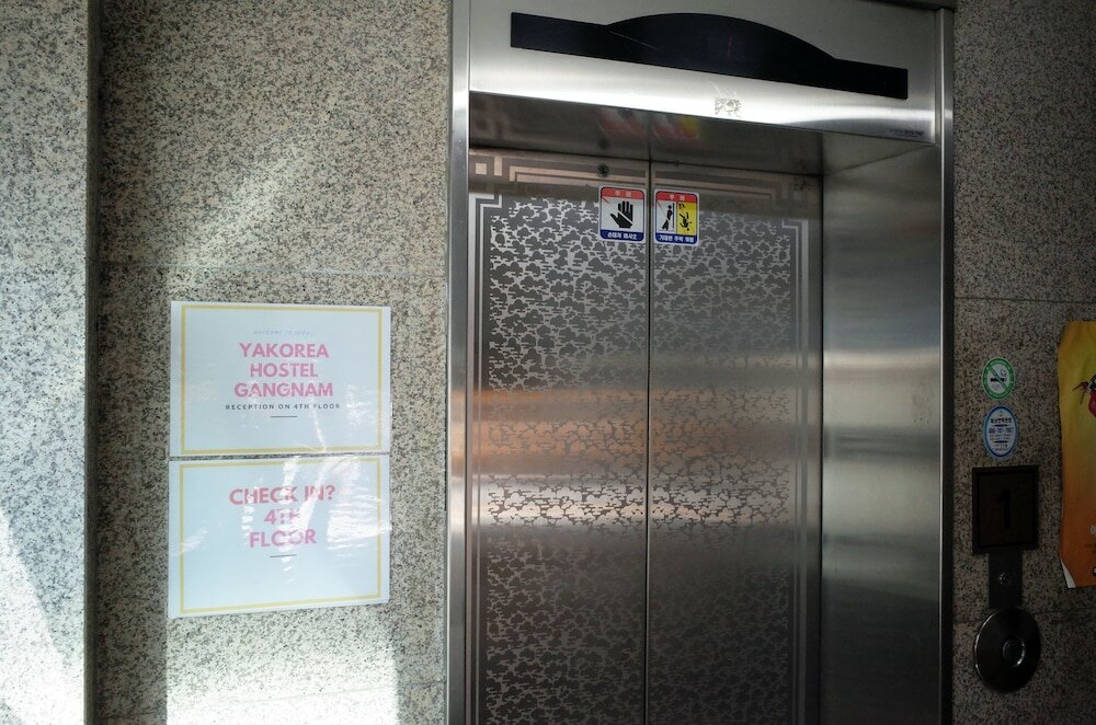 Фото Yakorea Hostel Gangnam