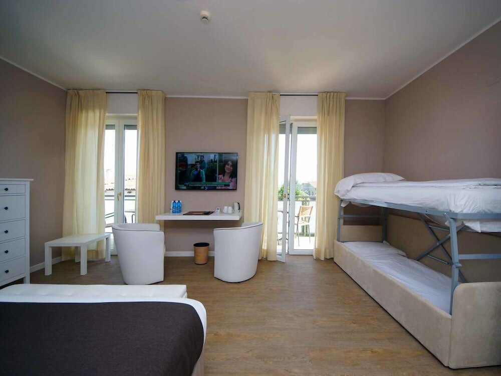 Фото Hotel Clarin 14 by Dori