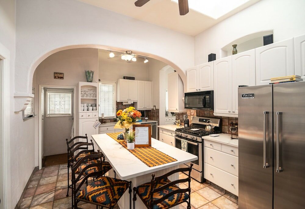 Фото The Blenman Inn