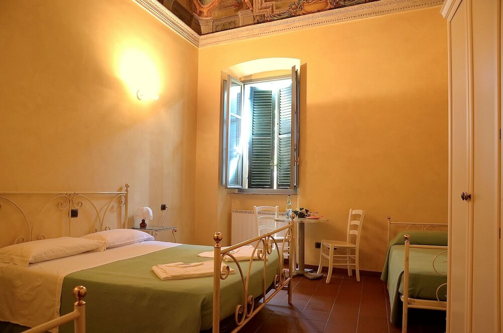 Фото Ostello Palazzo Pierantoni