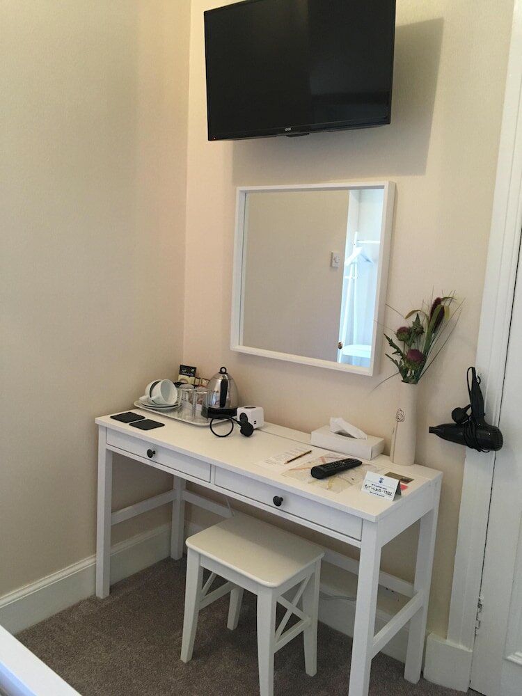 Фото Rossmount Guest House