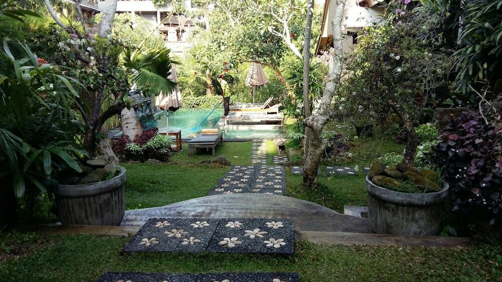 Фото Desak Putu Putra Hidden