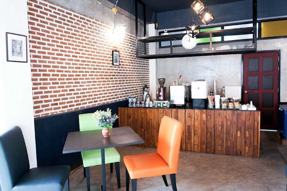 Фото Ratana Hotel