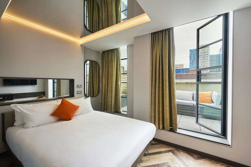 Фото New Road Hotel