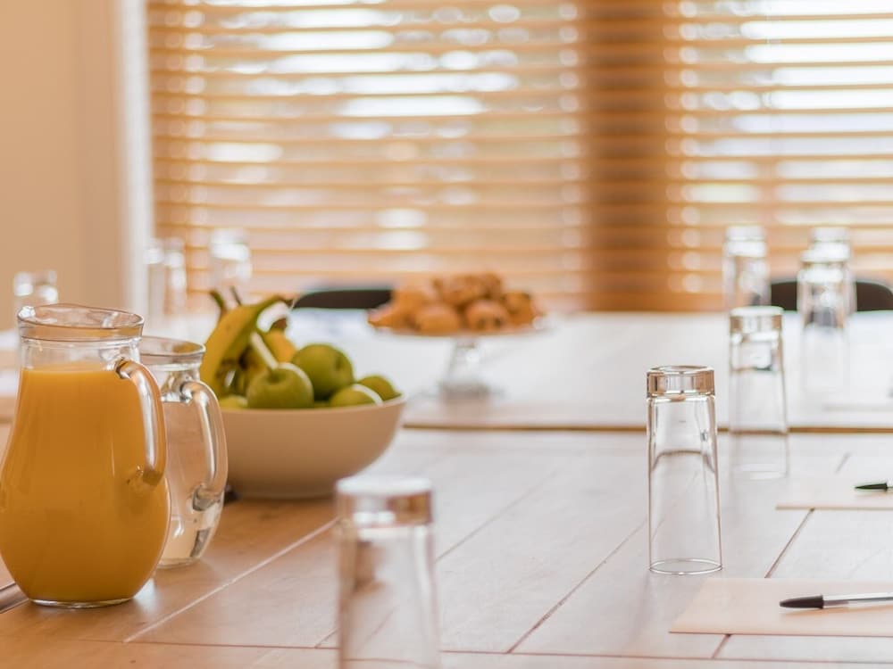 Фото The Mount Pleasant Hotel