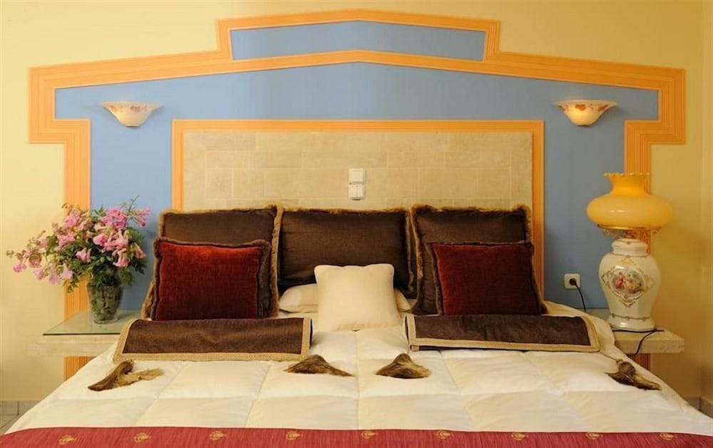 Фото Parthenis Hotel & Suites