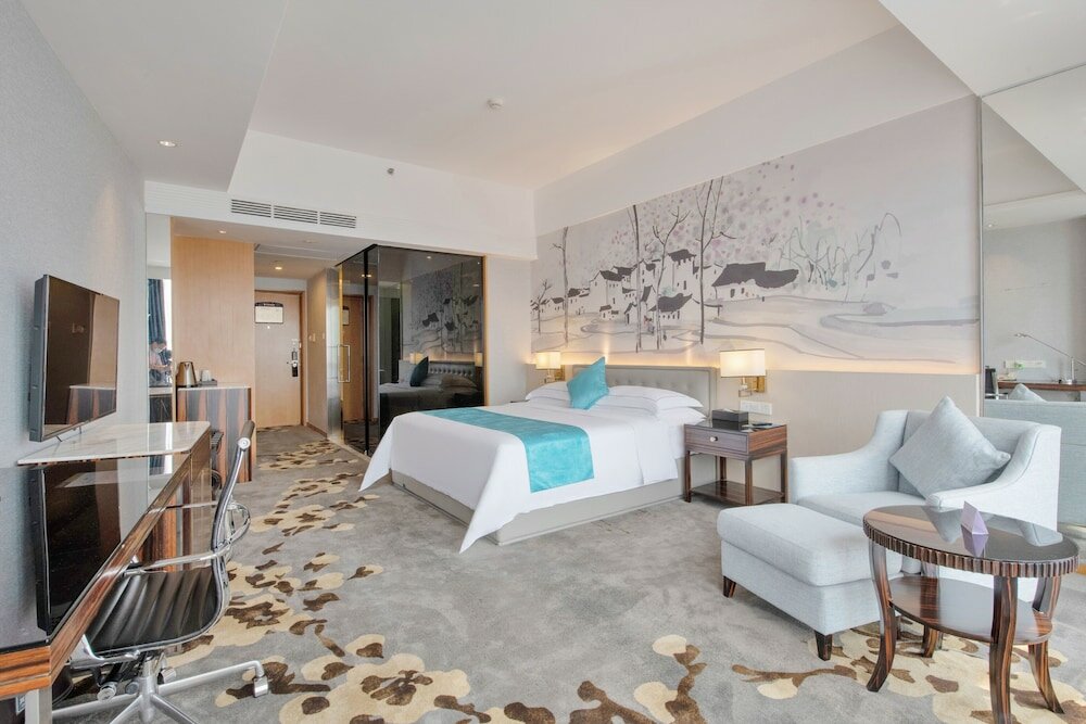 Фото Huaqiang Plaza Hotel Shenzhen