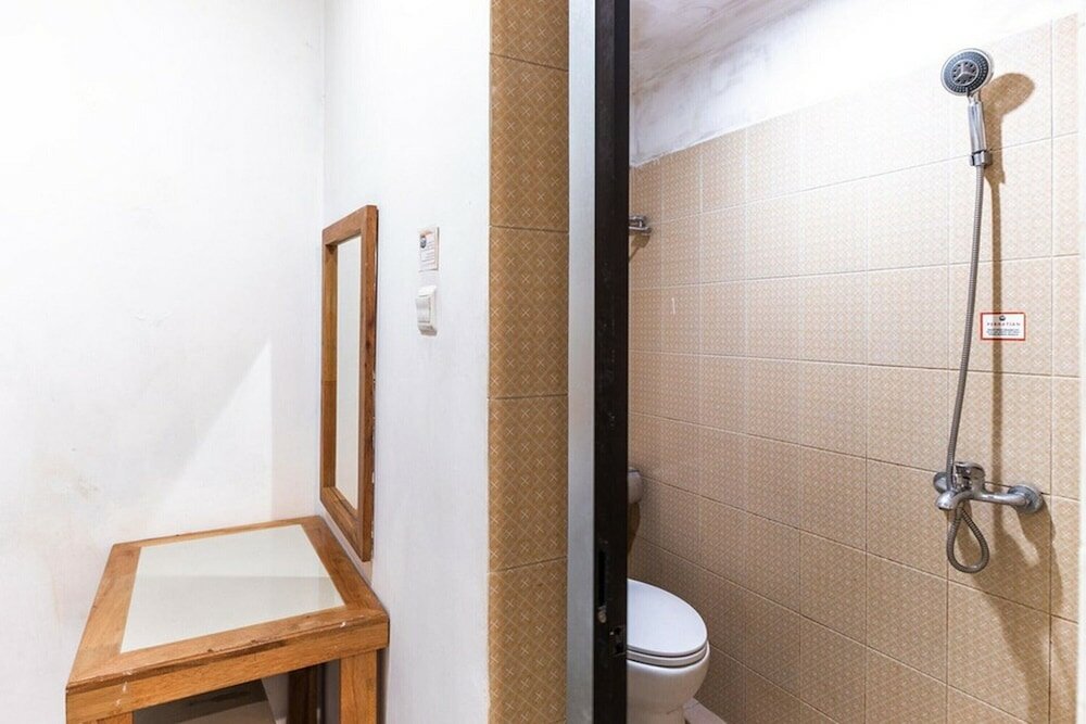 Фото RedDoorz @ Jalan Mojopahit Medan