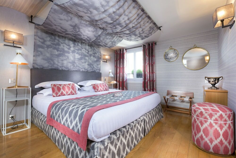 Фото Dauphine Saint Germain