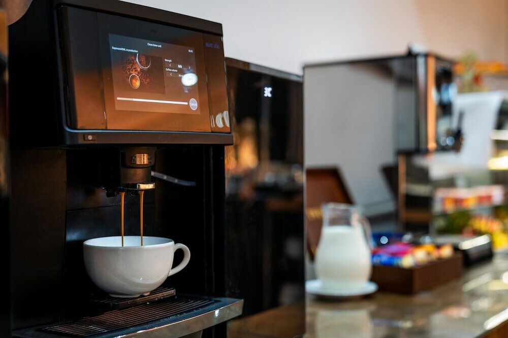 Фото The Bromley Court Hotel