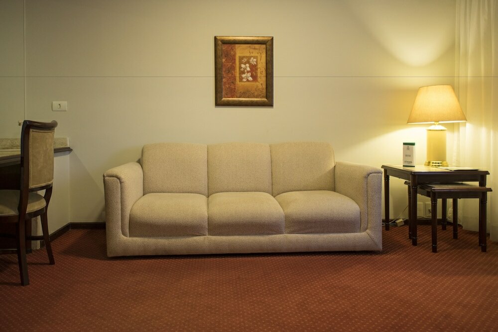 Фото Bristol The Time