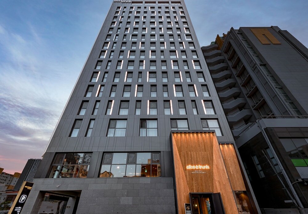 Фото Hotel Alice and Trunk