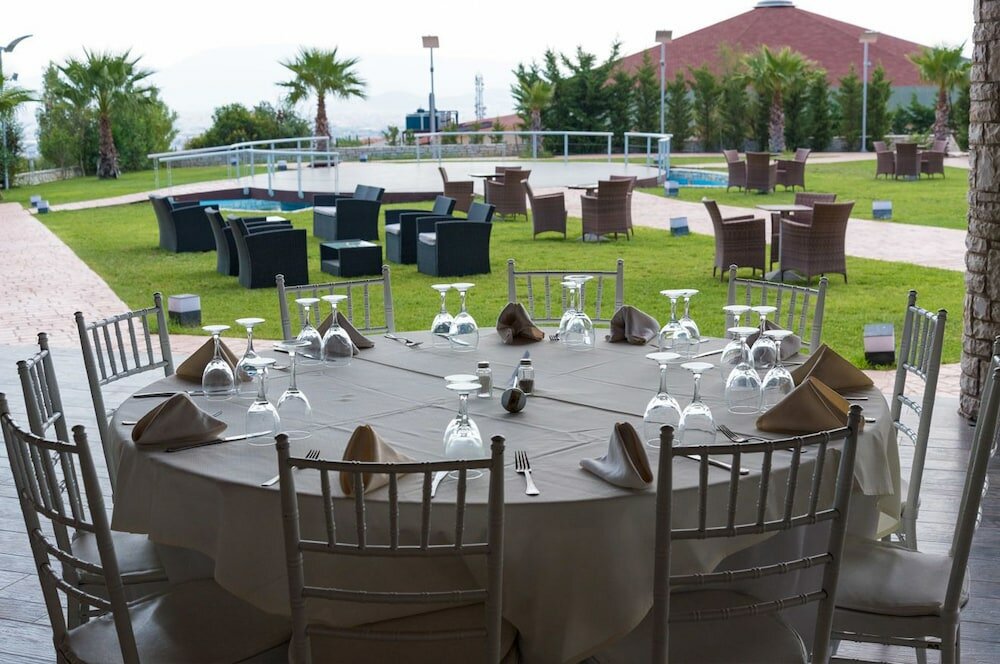 Фото Acharnis Kavallari Hotel Suites