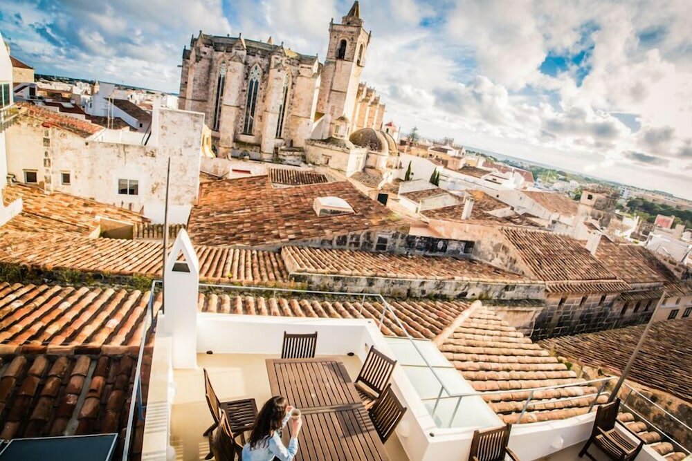 Фото Hotel Tres Sants