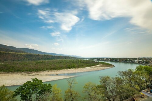Внешний вид отеля EllBee Ganga View в Ришикеше, фото 3