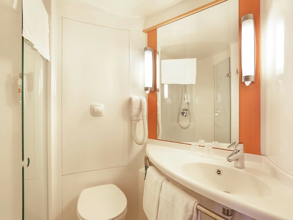 Фото ibis Etampes