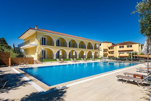 Внешний вид отеля Varres Hotel в Муниципальной единице Закинфийскихе, фото 1