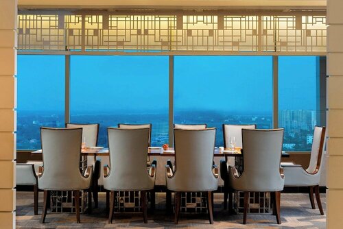 Гостиница Le Meridien Dhaka в Бангладеш