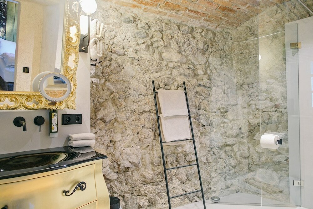 Фото Boutique Hotel im Auracher Löchl