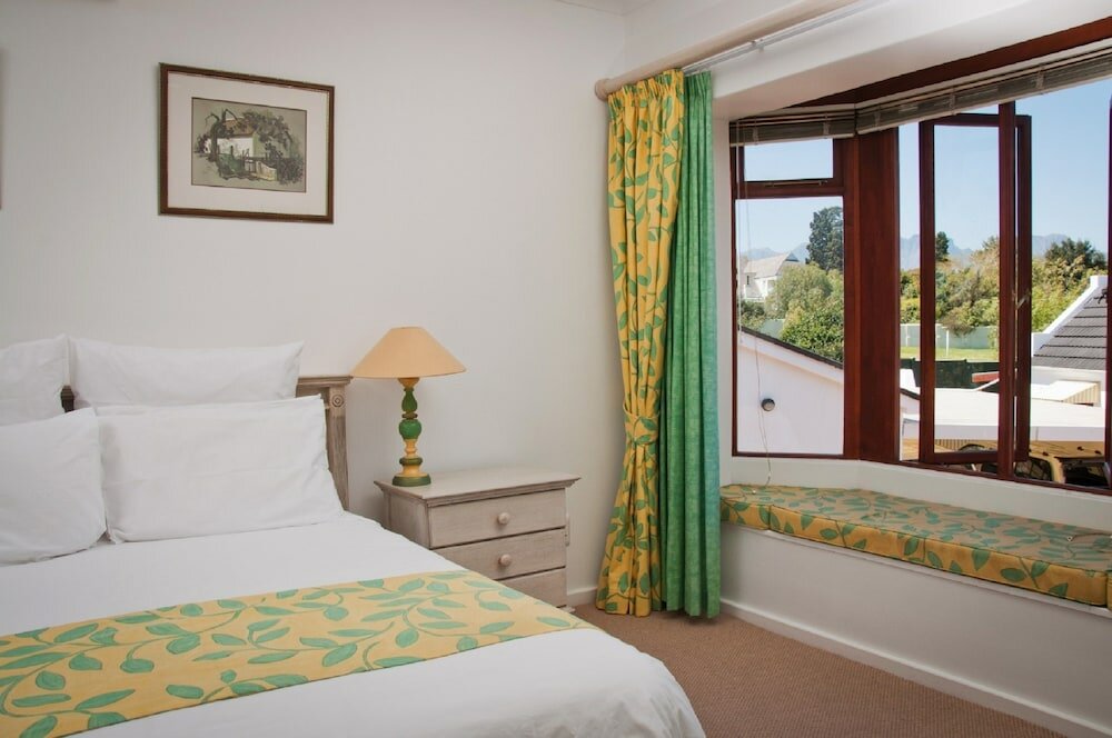 Фото At Winkfield House