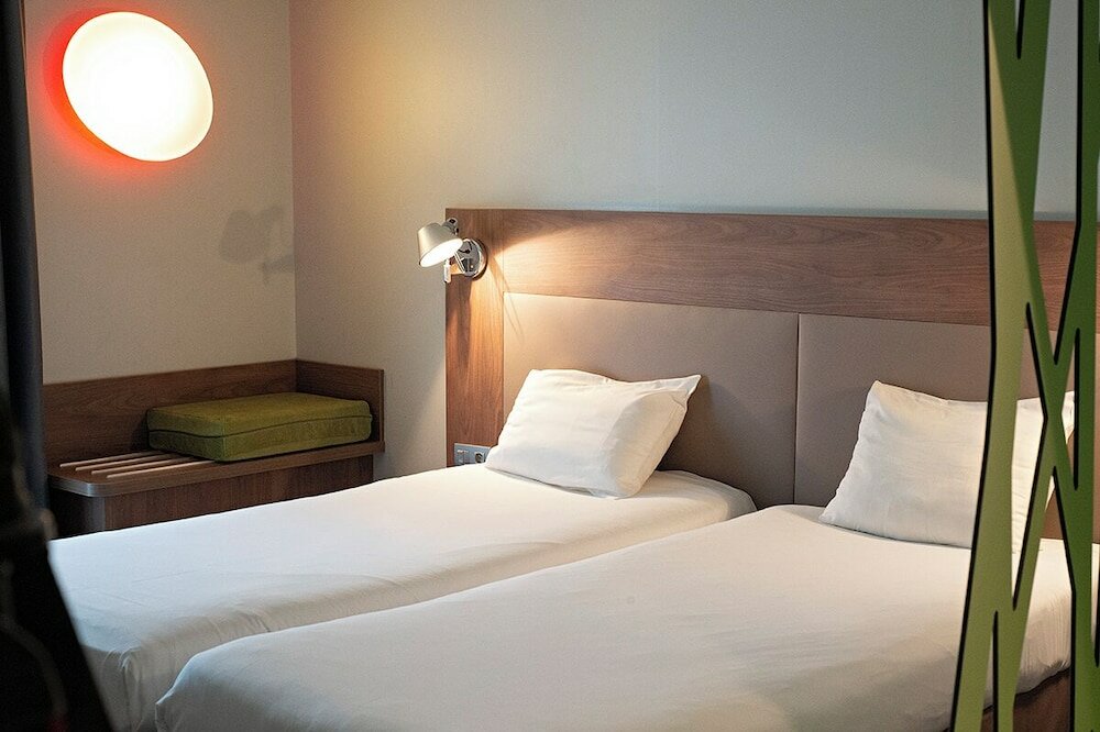 Фото Campanile Clermont Ferrand Centre