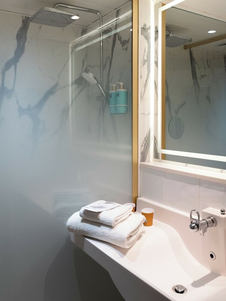 Фото Novotel Bayeux