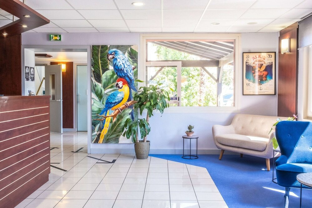 Фото Kyriad Bordeaux- Lormont