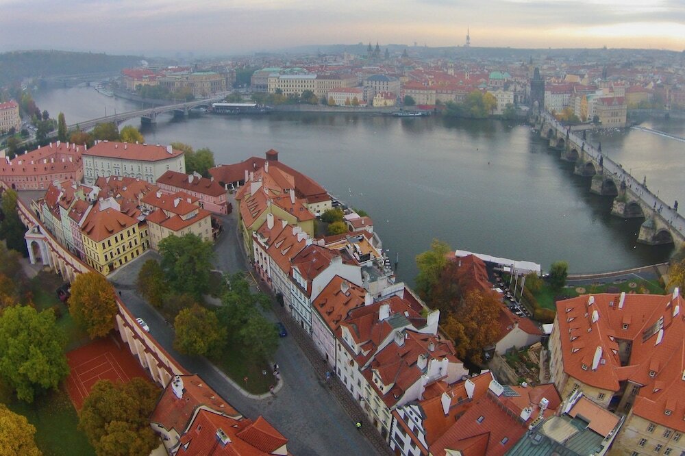 Фото Hotel U Páva