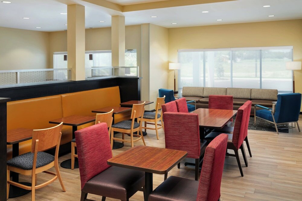 Фото TownePlace Suites by Marriott Leesburg