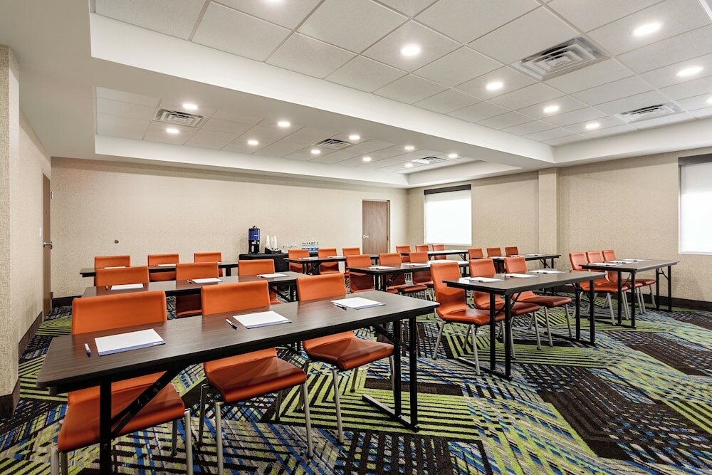 Фото Holiday Inn Express and Suites Miramar, an Ihg Hotel