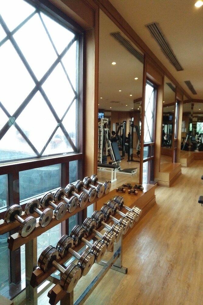 Фото Thumrin Thana Hotel