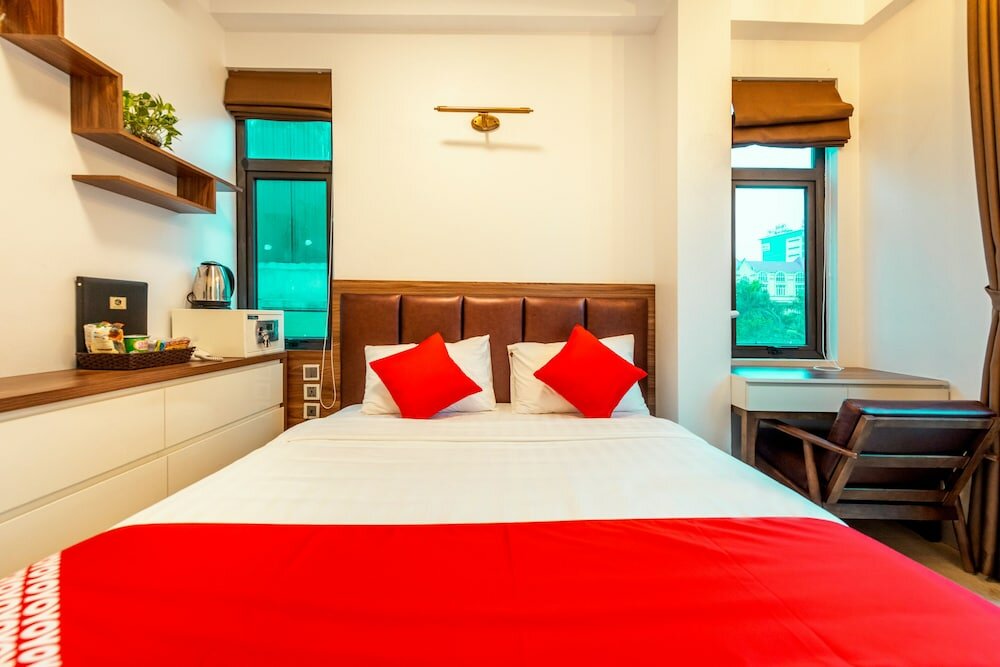 Фото Westlake Tay Ho Hotel
