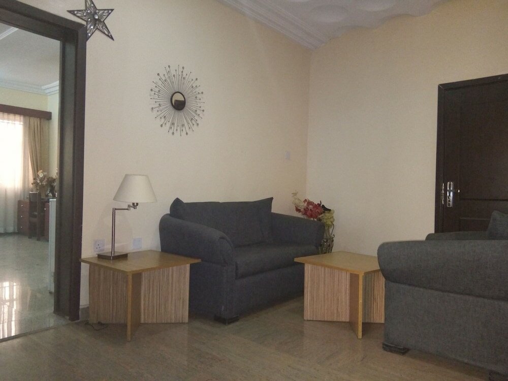 Фото Zeina Suites Abuja