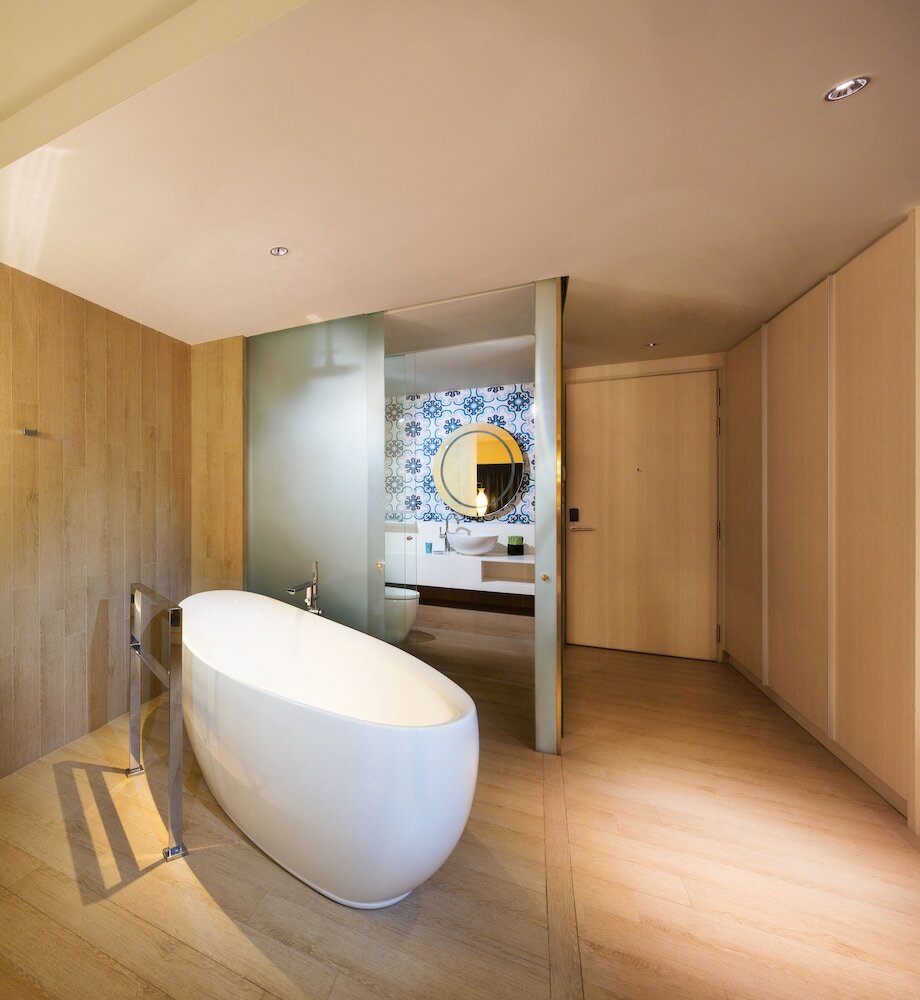 Фото Village Hotel Katong