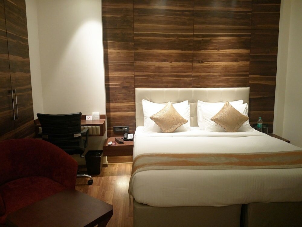 Фото Connaught Royale