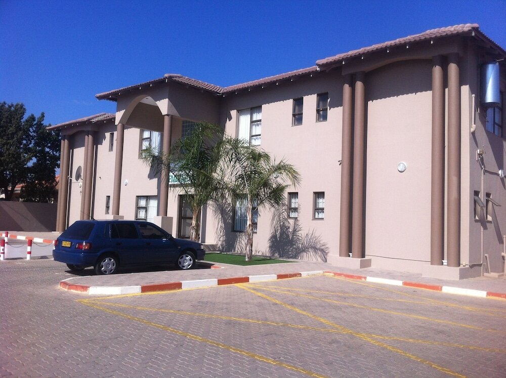 Фото Emerald Hotel