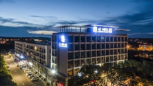 Гостиница Az Hotel & Serviced Apartments в Бандар-Лабуане