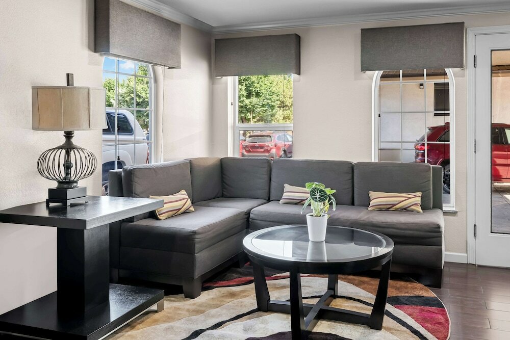 Фото Best Western Skyline Motor Lodge