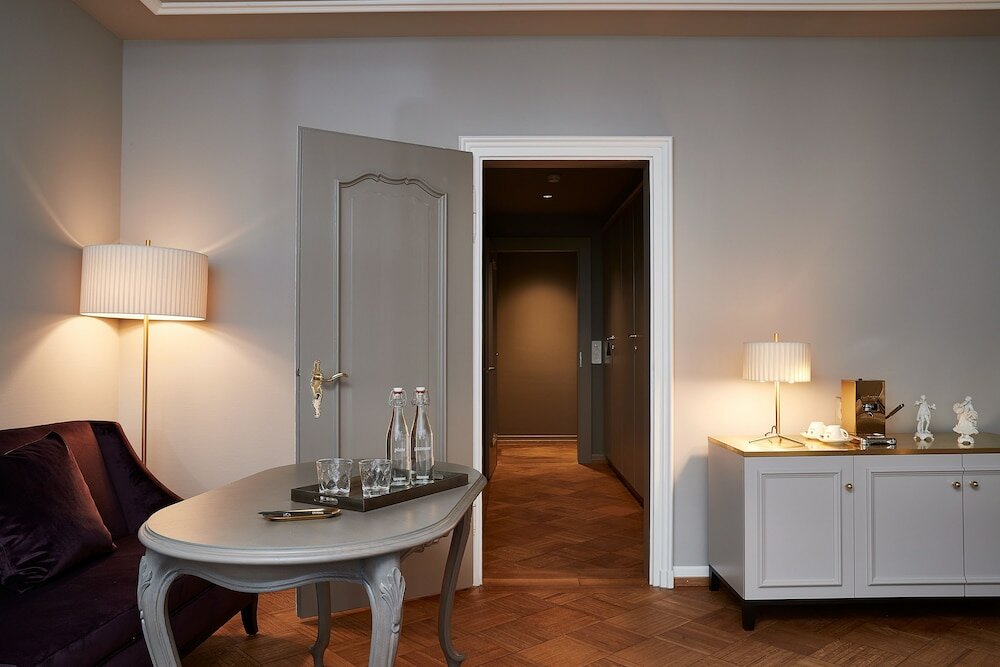 Фото La Couronne Hotel Restaurant