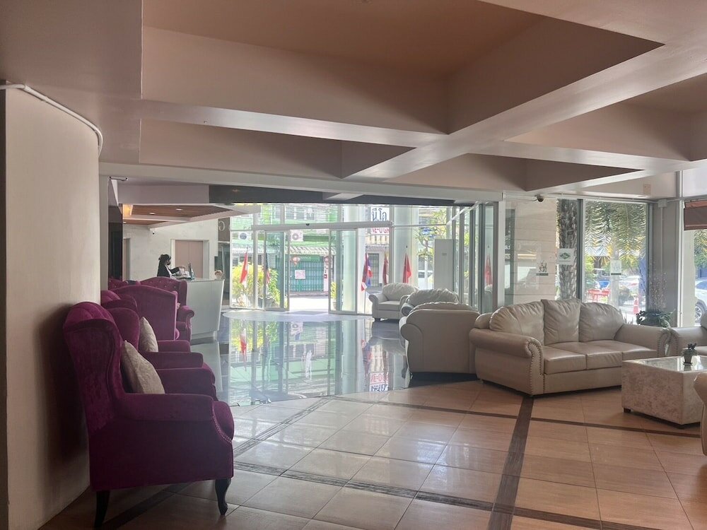 Фото Neo Hatyai Hotel