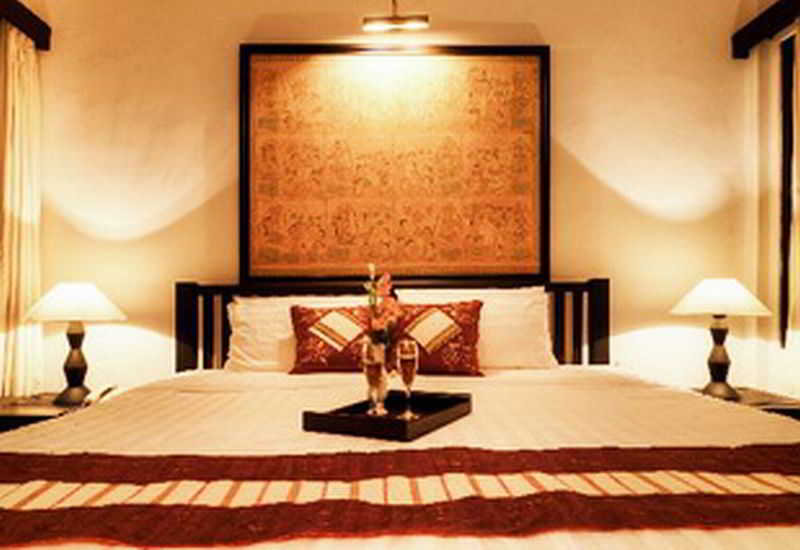 Фото Puri Mesari Suites