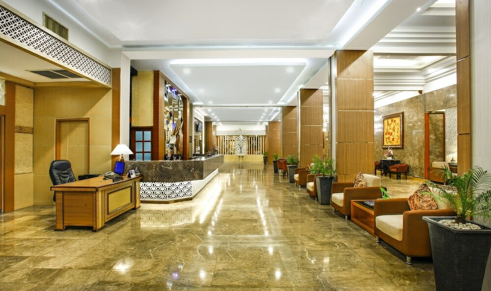 Фото Grand Inna Tunjungan