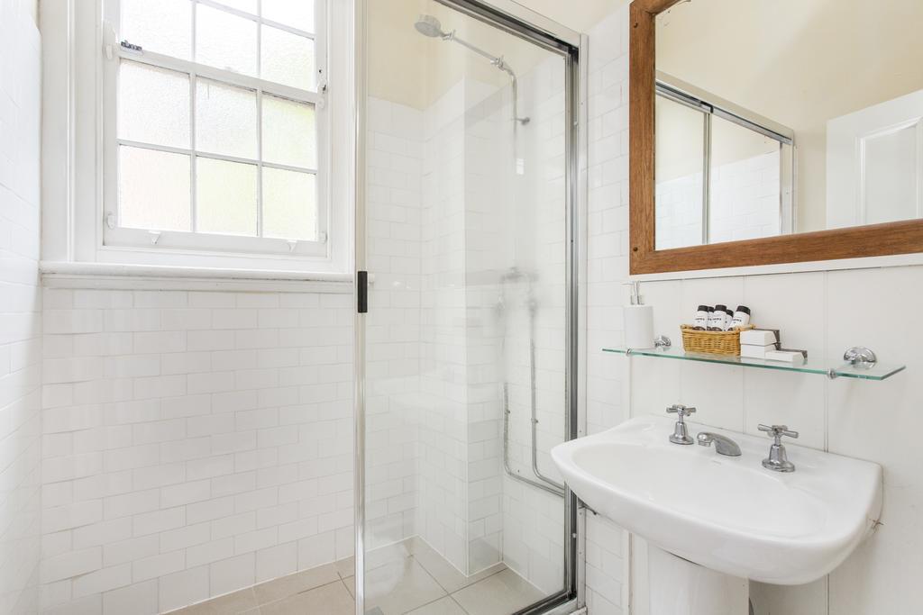 Фото Sydney Harbour Bed & Breakfast