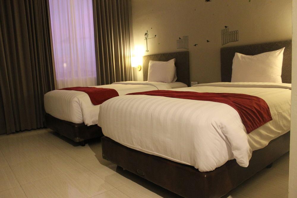 Фото The Sun Hotel Madiun
