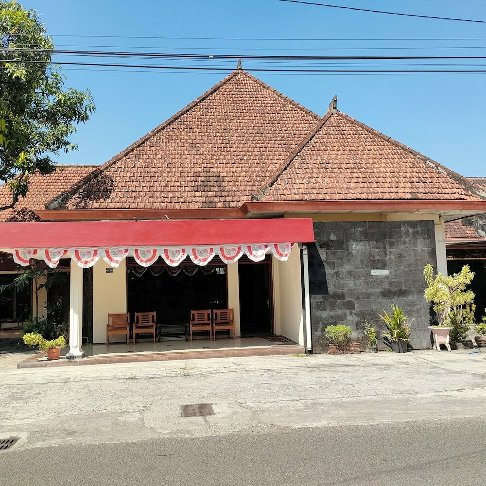 Hotel Oyo 524 Makuta Hotel, Yogyakarta, photo