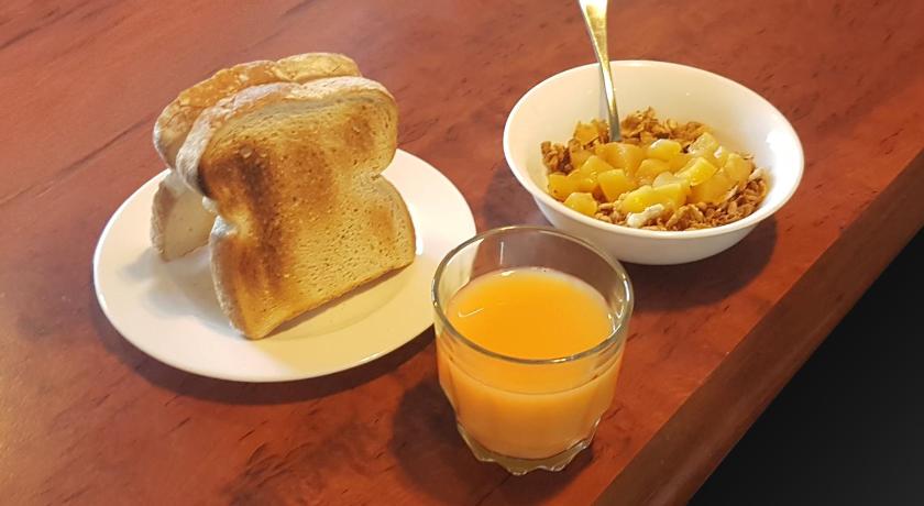 Фото Airport Motel