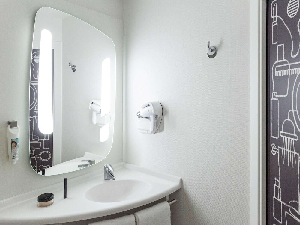 Фото ibis Brussels Centre Gare Midi