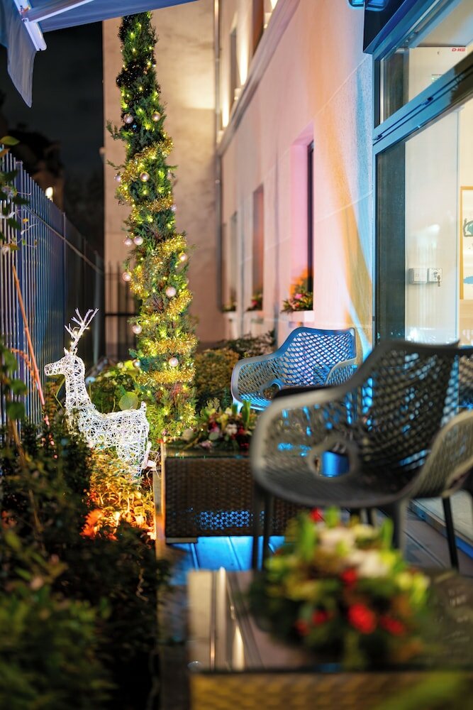 Фото Green Park Hotel Paris